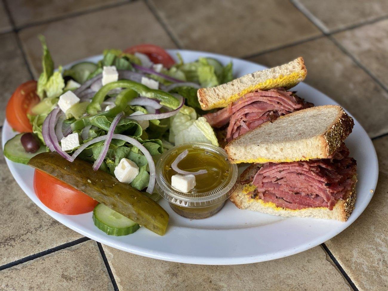 As du Smoked Meat - L'Assomption, Lanaudiere (North Shore) - Smoked Meat Cuisine Restaurant