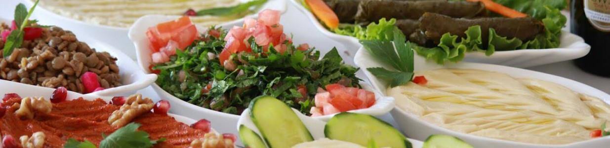 Aux Lilas Cover Image