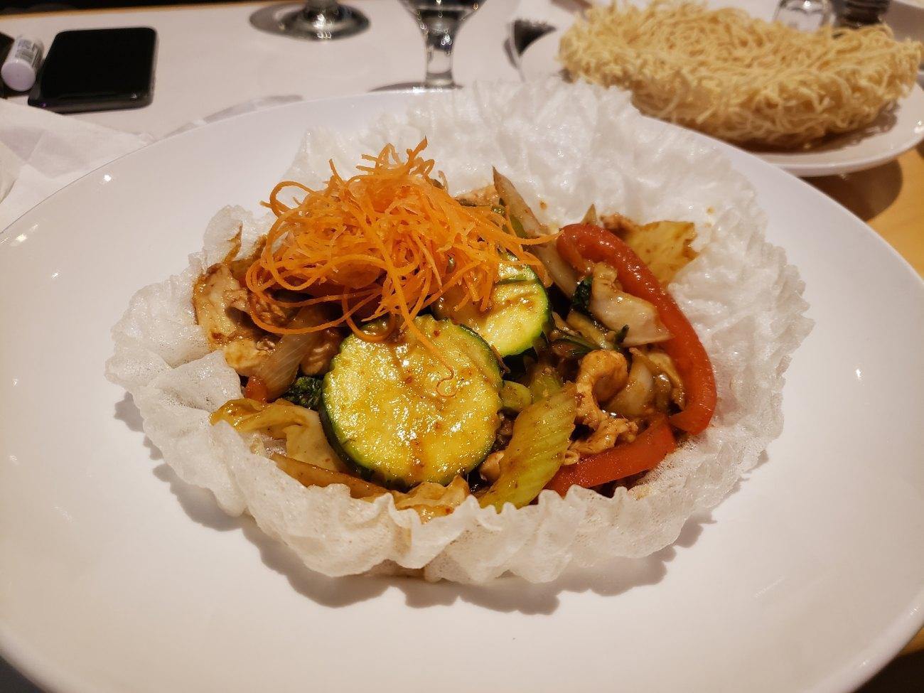 Le Basilic Vert, Sainte-Dorothée, Laval - Thai Cuisine Restaurant