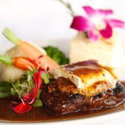 Batifol Bar & Grill - Restaurants pr&egrave;s de: G1C7E1