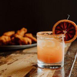 Birdhouse Wingerie & Bar  Restaurant Poulet Frit