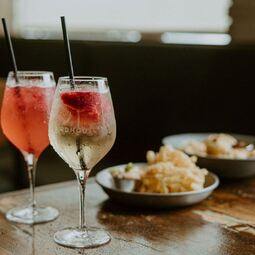 Birdhouse Wingerie & Bar  Restaurant Poulet Frit