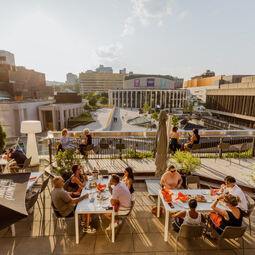 Bivouac - Restaurants pr&egrave;s de: H3B4V3