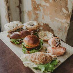 Café Castel Café Restaurant