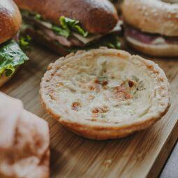 Café Castel RestoMontreal.ca