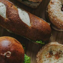 Café Castel RestoMontreal.ca