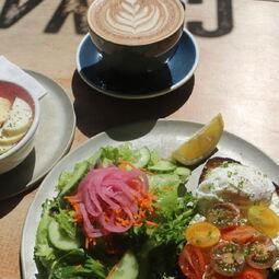 Canard Café  Restaurant Café