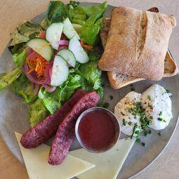 Canard caf&eacute; Restaurant