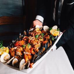 Casa Galicia RestoMontreal.ca