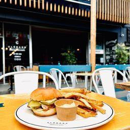 Clébard RestoMontreal.ca