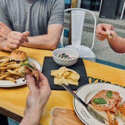 Clébard RestoMontreal.ca