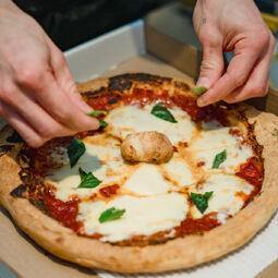 Cuisine Pronto MTL Pizza Restaurant