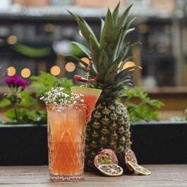 El Lounge Resto-Bar Restaurant