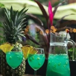 El Lounge Resto-Bar  Restaurant Burgers