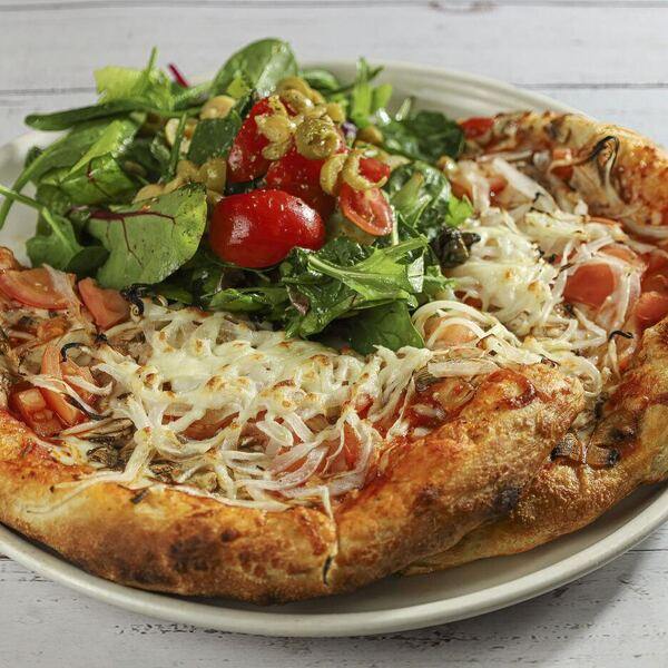 Elio Pizzeria Ristorante Restaurant