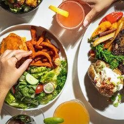 Houston Avenue Bar & Grill RestoMontreal.ca