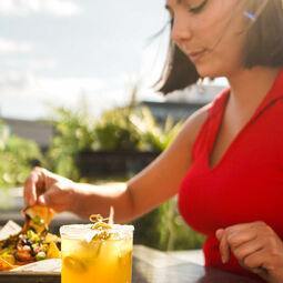 Le Balthazar Pub Food Restaurant