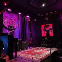 Le Cabaret New-Yorkais RestoMontreal.ca