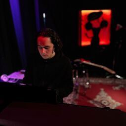 Le Cabaret New-Yorkais  Restaurant Bar