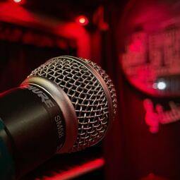 Le Cabaret New-Yorkais  Restaurant Bar