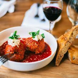 Le Toit Rouge RestoMontreal.ca