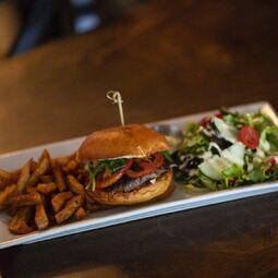 Les Assoiffés Smokehouse RestoMontreal.ca