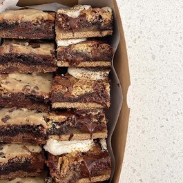 Les Brownies Blissful  Restaurant Desserts et Sucreries