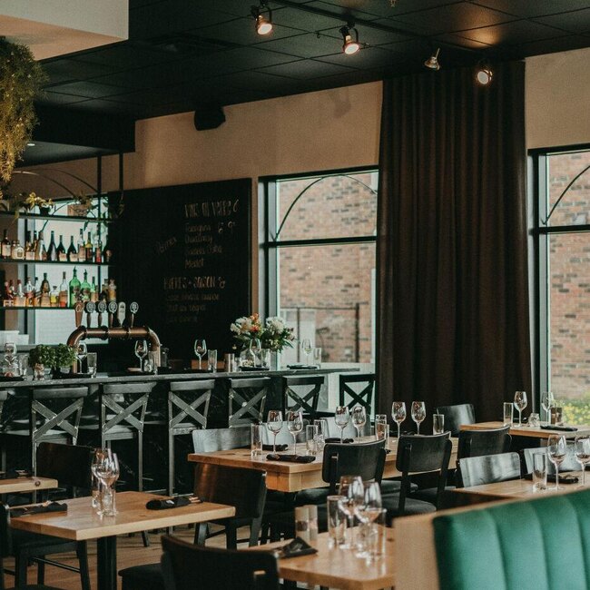 Les Fous-Braques Restaurant