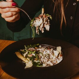 Les Fous-Braques Tartare Restaurant