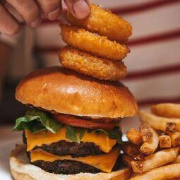 Les Trois Monkeys RestoMontreal.ca