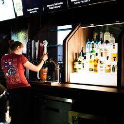 Les Trois Monkeys  Restaurant Burgers