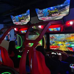 Les Trois Monkeys  Restaurant Burgers