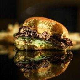 L'Hamburger - Restaurants pr&egrave;s de: J7E2X5