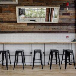 L'Hamburger  Restaurant Burgers