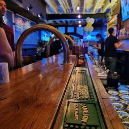 Maison Publique McLean's Pub Food Restaurant