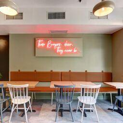 Mekan & Beyond - Burger Authentique RestoMontreal.ca