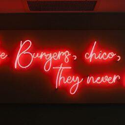 Mekan & Beyond - Burger Authentique RestoMontreal.ca