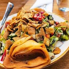 Mezza & co Restaurant