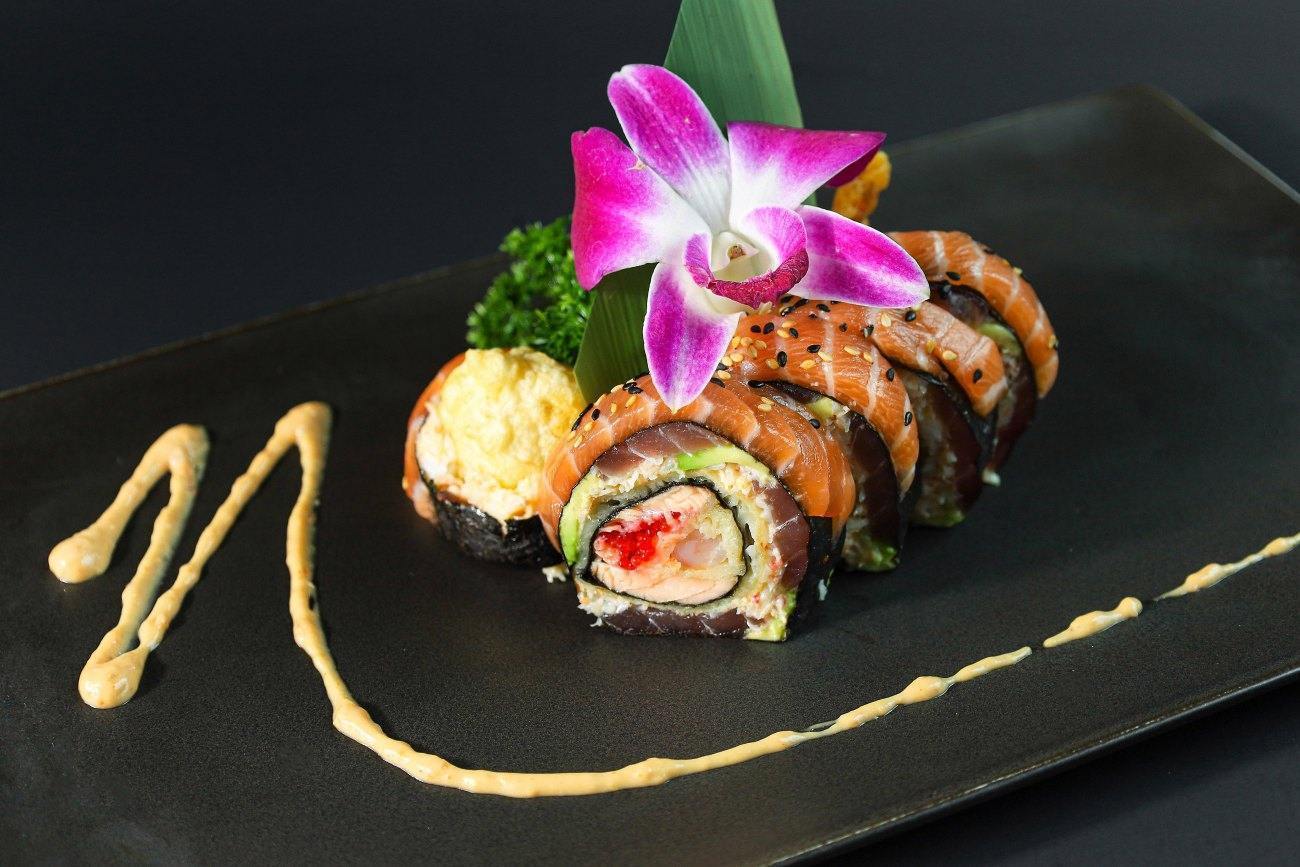 Mikasa Sushi Bar & Yakiniku - Restaurant Cuisine Sushi Chomedey, Laval