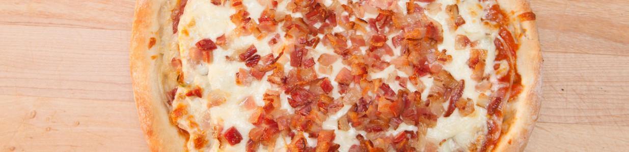 Nikos Pizza & Déli Cover Image