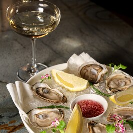 NINI Salon à Cocktails RestoMontreal.ca