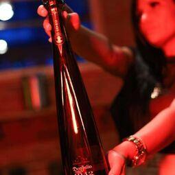 Point Bar  Restaurant Bar