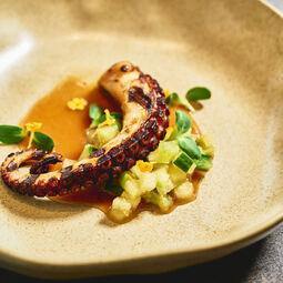 Que Sera Syrah Mediterranean Restaurant