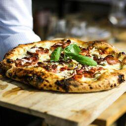 Regina Pizzeria Restaurant