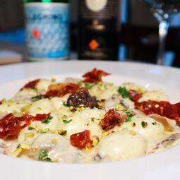 Regina Pizzeria  Restaurant Pizza