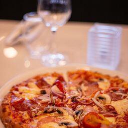 Restaurant Falcon RestoMontreal.ca