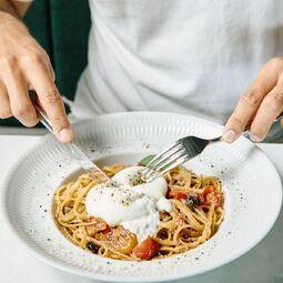 Restaurant Falcon RestoMontreal.ca