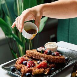 Restaurant Falcon RestoMontreal.ca