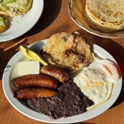 Restaurant Iris Mexican Restaurant