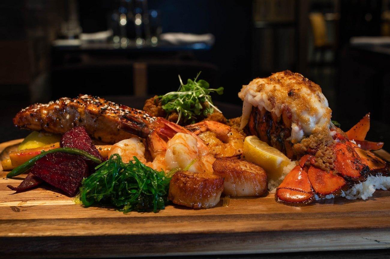 Restaurant Le Grill, TroisRivières Restaurant Menu, Hours, Photos